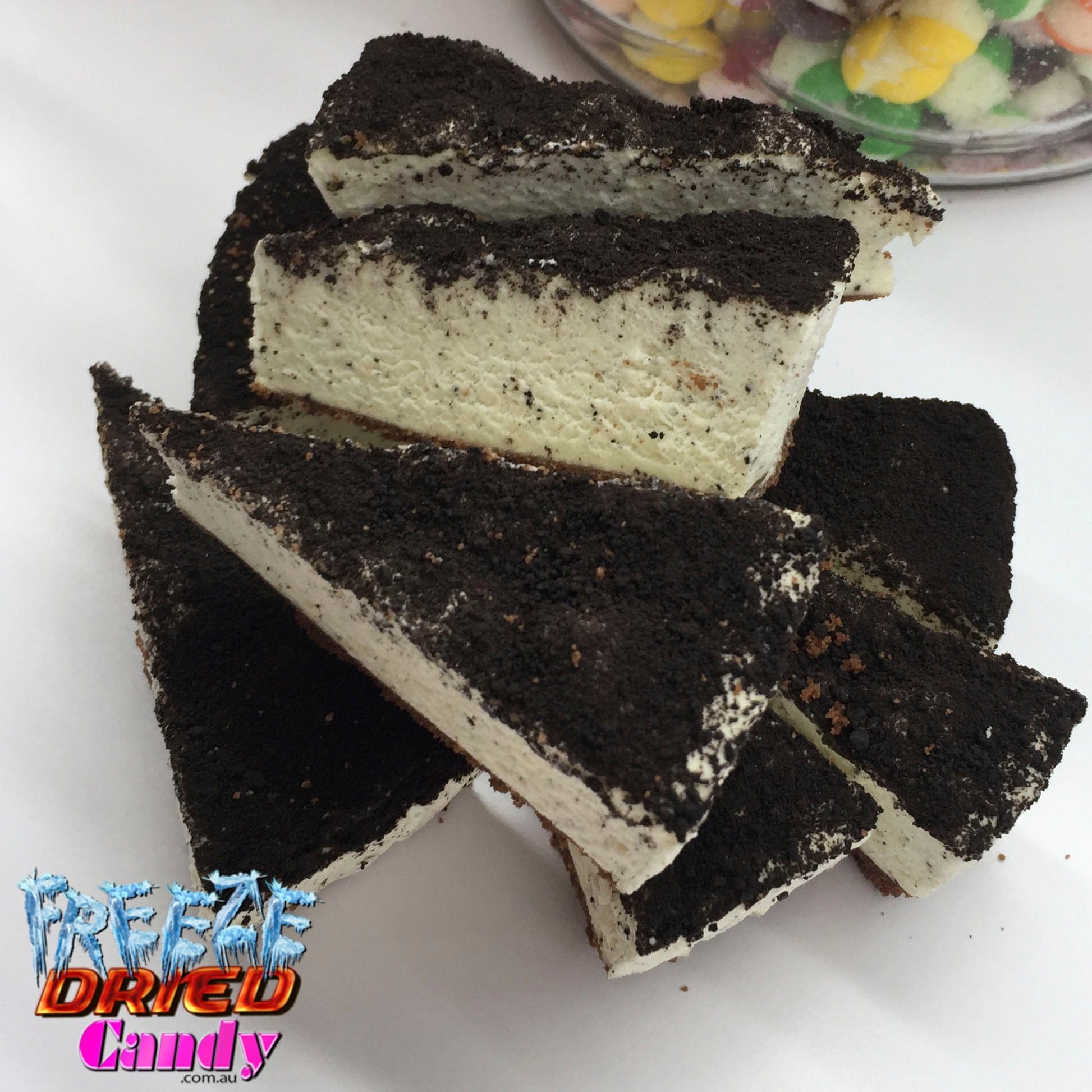Freeze Dried Cheesecake - Cookies & Cream - Freeze Dried Candy Lollies 
